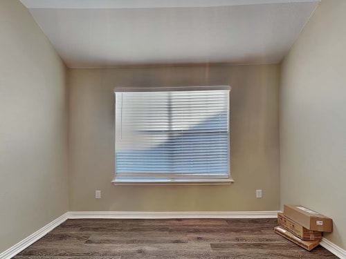 Building Photo - 222 Brookdale Dr