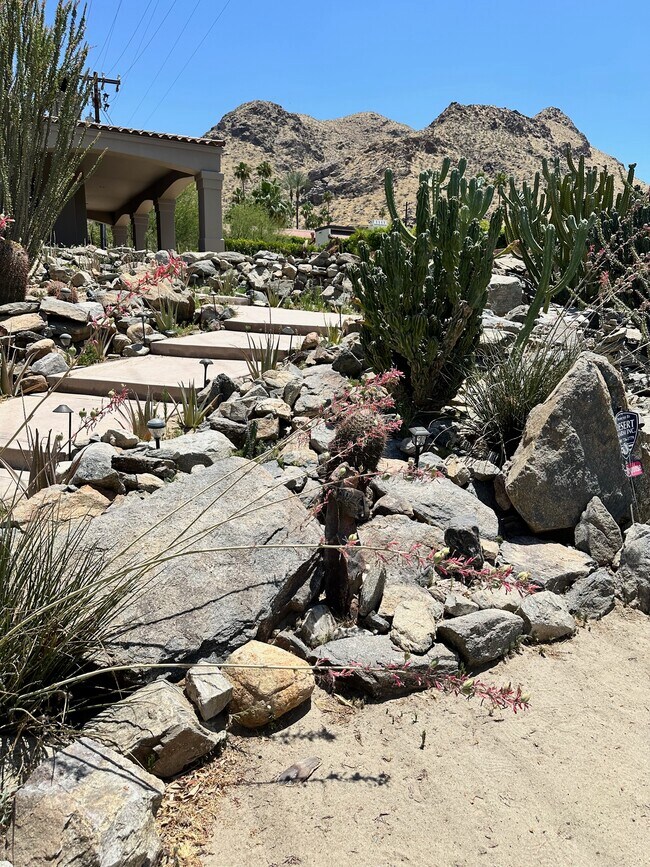 Foto del edificio - 2800 Cholla Pl