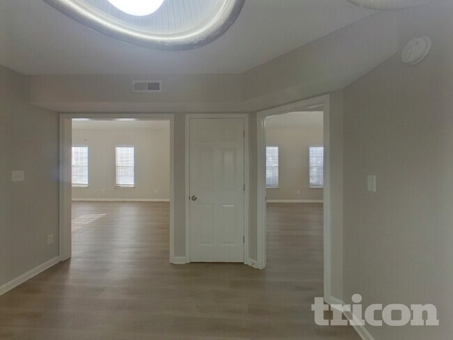 Foto del edificio - 2023 Westminster Ln
