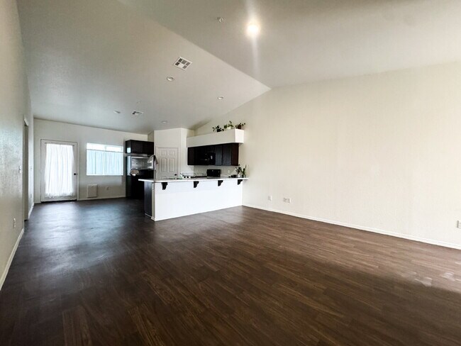 Foto del edificio - "Charming 3-Bedroom, 2 Bathroom Home in Yuma!"