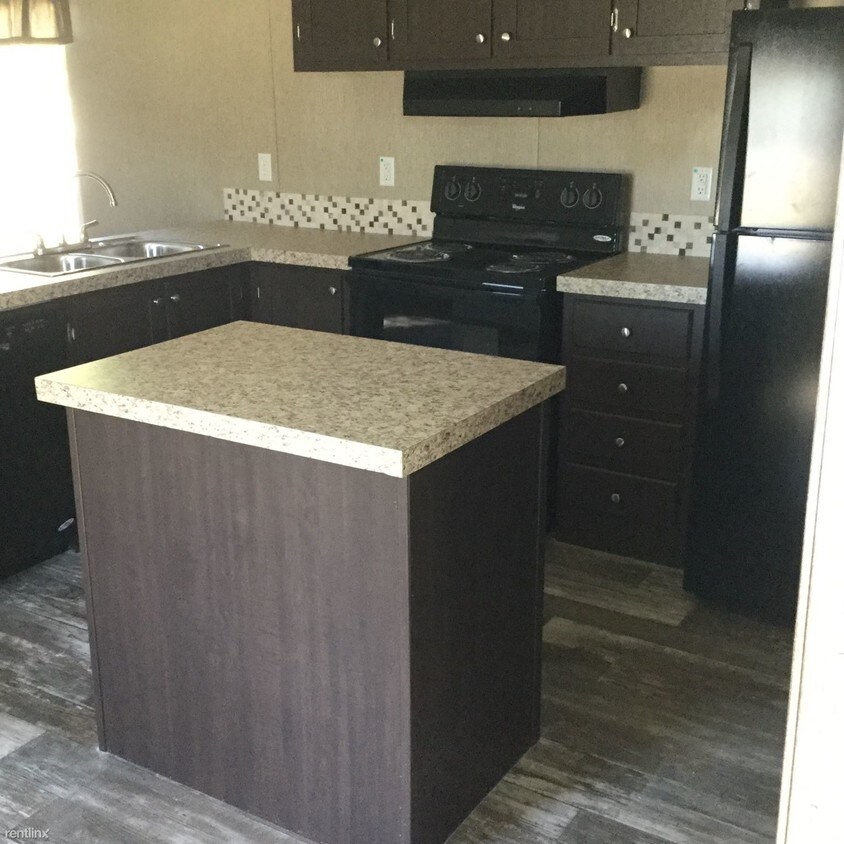 Primary Photo - 3 br, 2 bath Mobile Home - Dry Creek Lot #019