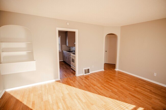 Foto del edificio - 213 Warrington Rd