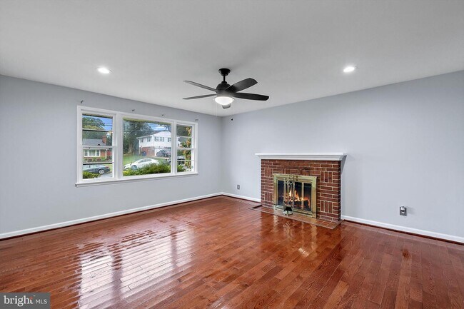 Foto del edificio - 7513 June St