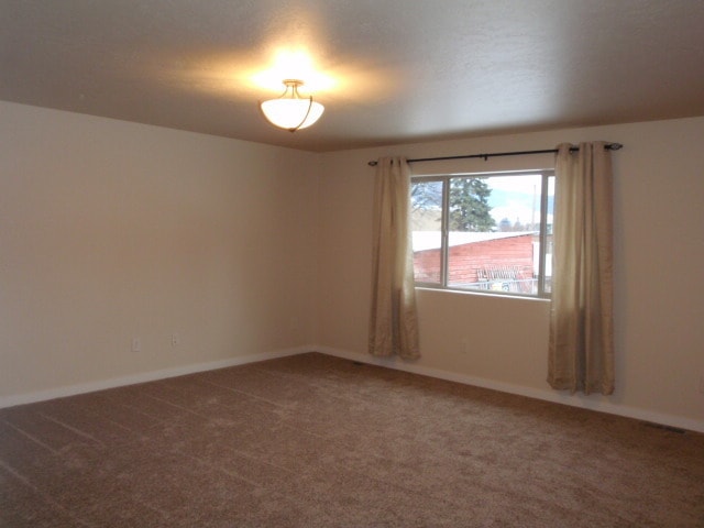 Building Photo - Half month free with a six month lease