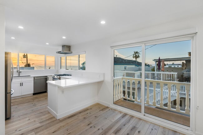 Building Photo - 133 34th St