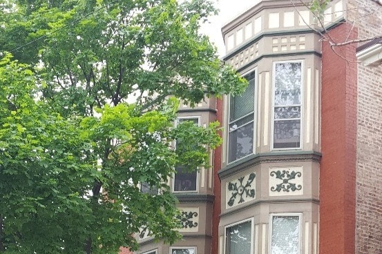 Exterior View - 2155 W Polk St