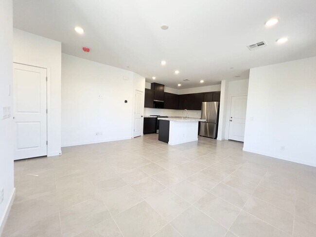 Building Photo - 235 Krameria Ave