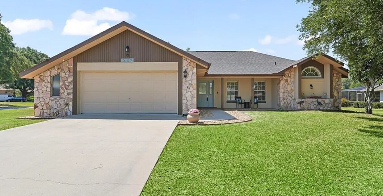Foto principal - 5127 County Road 125