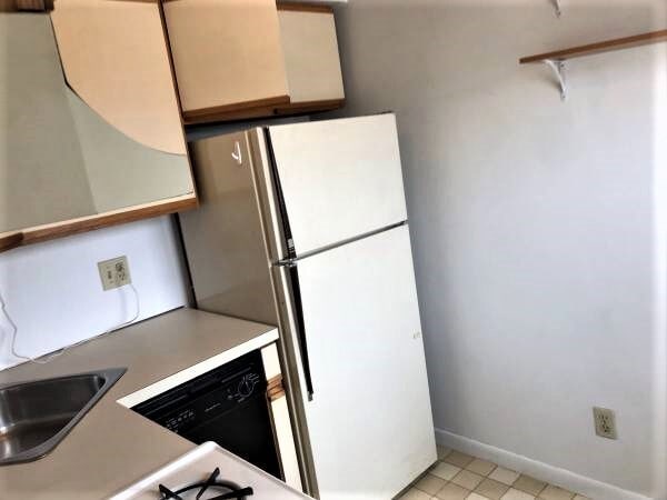 Building Photo - 15 Commonwealth Ct