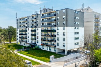 Building Photo - 4222 Bathurst Street