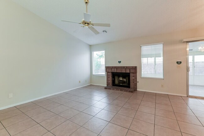 Foto del edificio - 1511 Plain Sight Ave