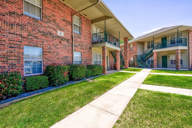 Oak Place Apartments - Oklahoma City, OK | Apartments.com