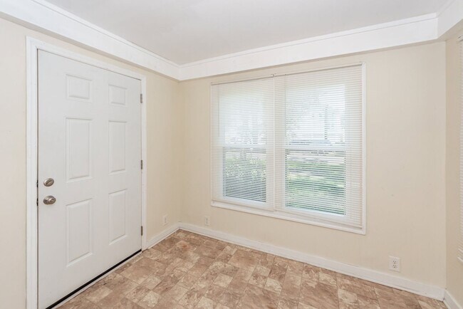 Photo - 2139 Pierpont Ave House