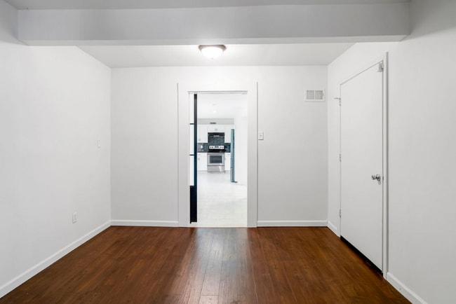 Foto del edificio - 1516 Glenwood Ave SE