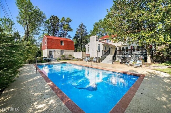 Building Photo - 4 br, 3.5 bath House - 1718 Sheffield Dr