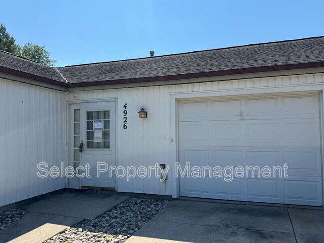 Foto del edificio - 4926 Vermont Ln