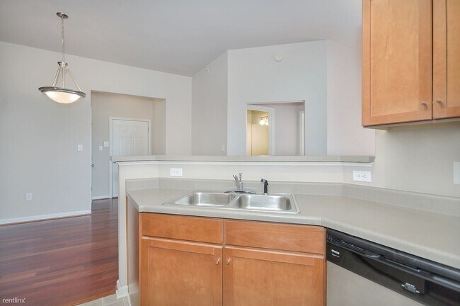 Foto del edificio - 1 br, 1 bath House - 700 Walker Square Uni...