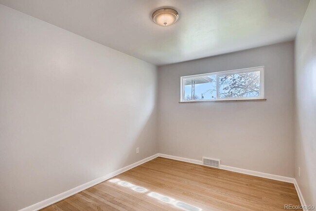 Building Photo - 3675 Grape St