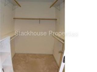 Building Photo - 1582 Rogers Pointe Ln