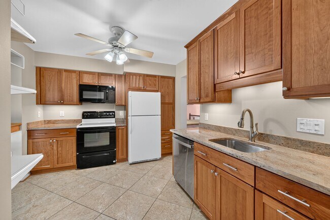 Foto del edificio - 5619 Ridge View Dr