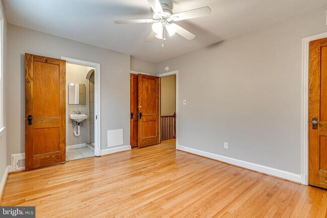 Building Photo - 4117 18th St NE