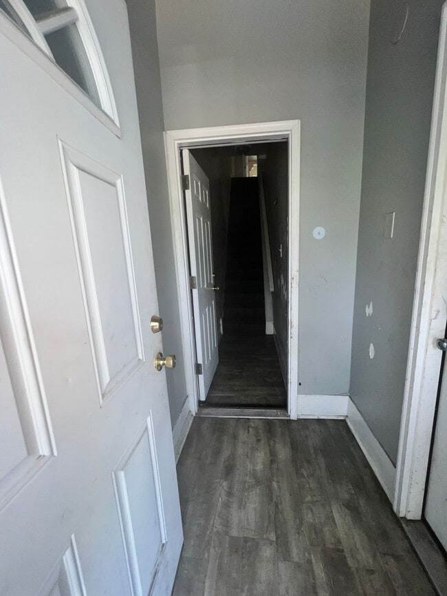 Foto del edificio - 3329 Ridge Ave