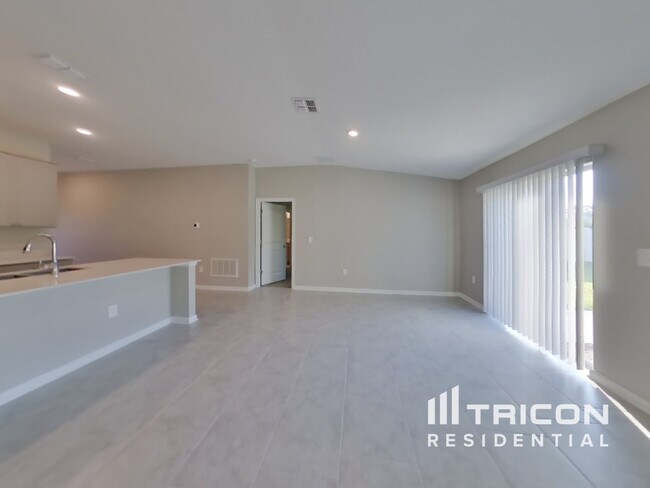 Foto del edificio - 34028 Sky Blossom Cir