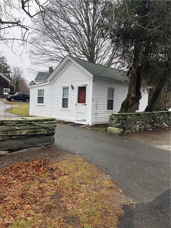 Primary Photo - 81 Freeborn St