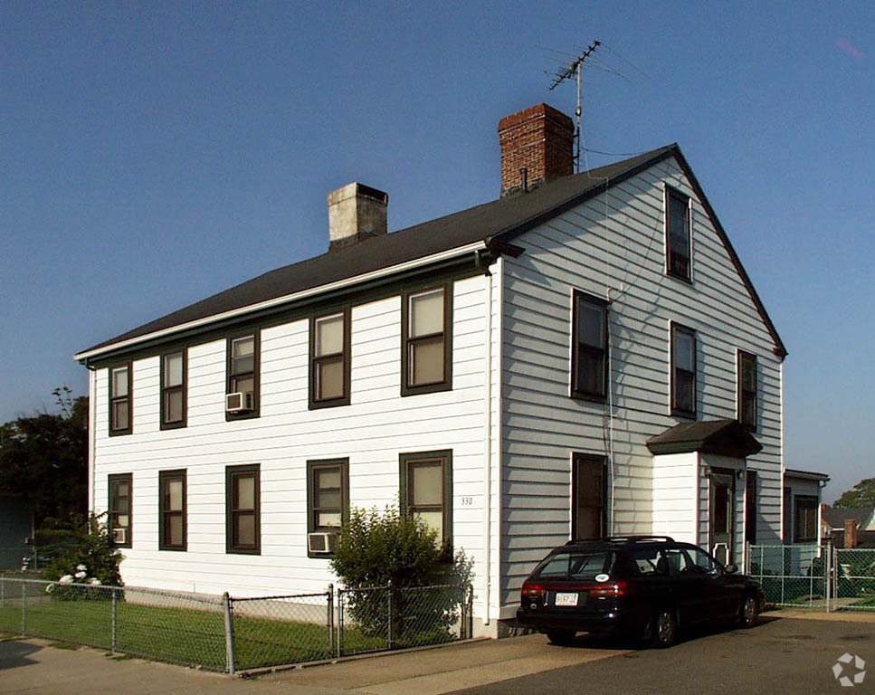 Primary Photo - 328-330 Cabot St