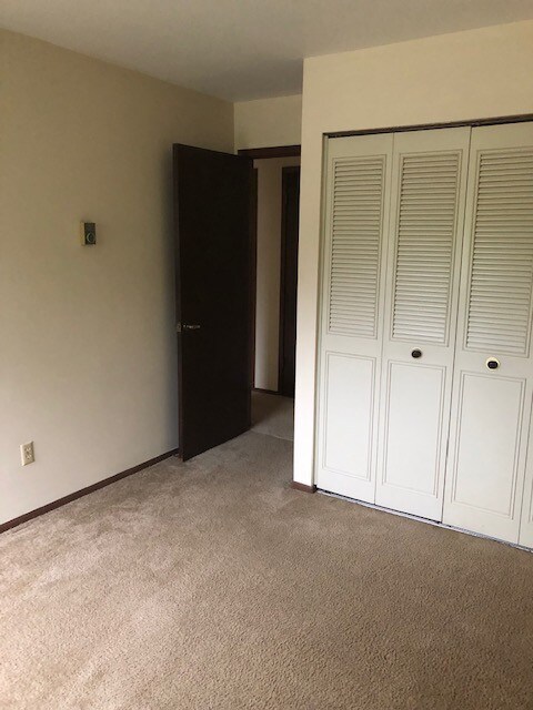 Foto del edificio - 12811 W Hampton Ave