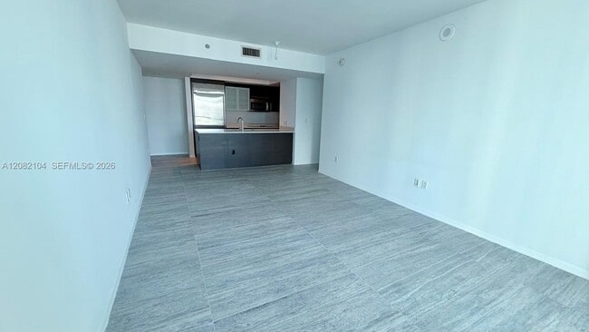 Building Photo - 500 Brickell Ave