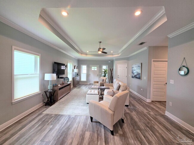 Foto del edificio - 706 Upper Heron Way