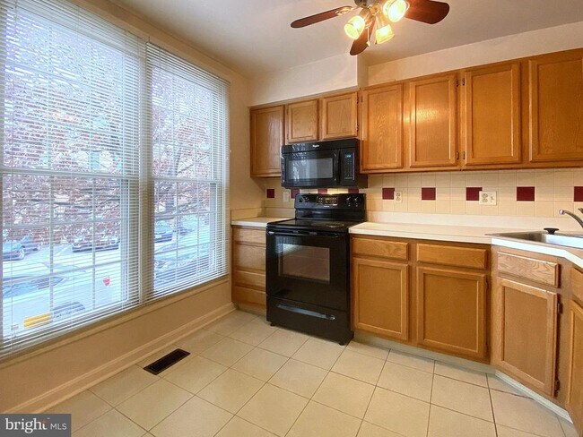 Foto del edificio - 1110 S Kenwood Ave