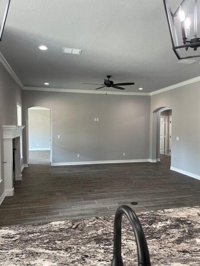 Building Photo - 105 Decoy Ln