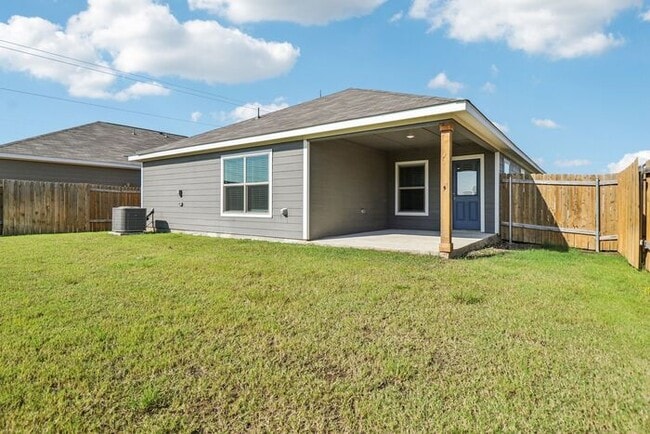 Building Photo - 110 Crimson Cir