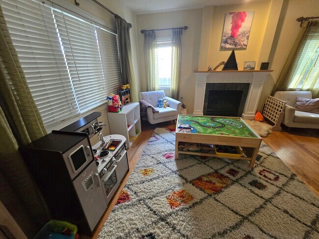Foto del edificio - 4304 S Hampton Cir