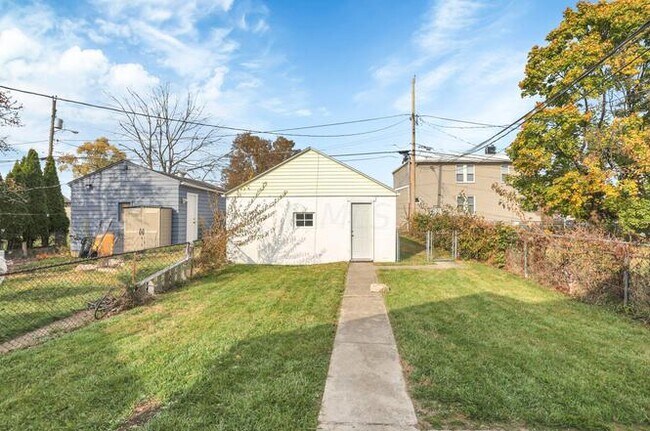 Building Photo - 1412 Phale D Hale Dr