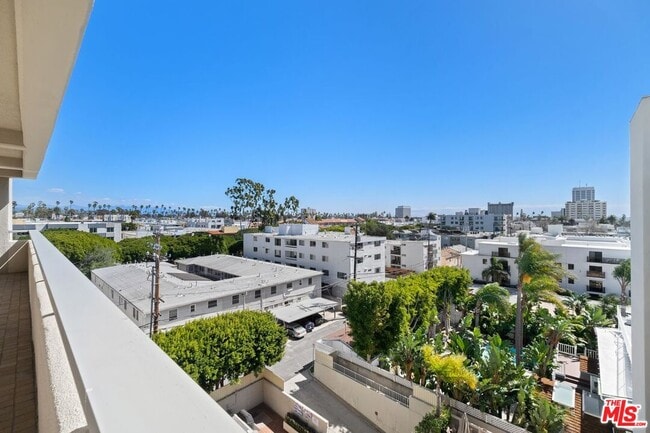 Building Photo - 801 Ocean Ave