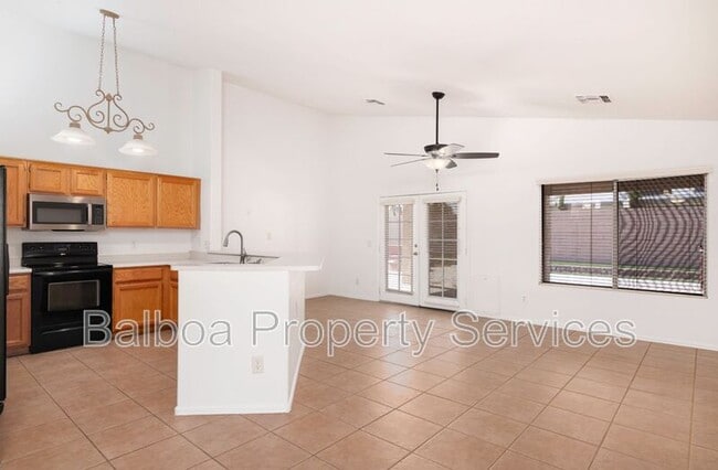 Foto del edificio - 537 E Appaloosa Rd