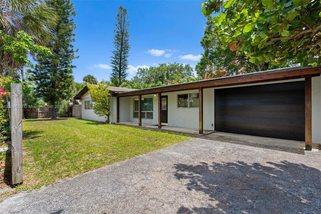 Foto principal - 1708 SW 11th St