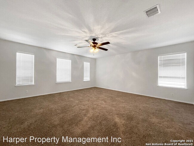 Foto del edificio - 3 br, 2.5 bath House - 8231 Midway Depot
