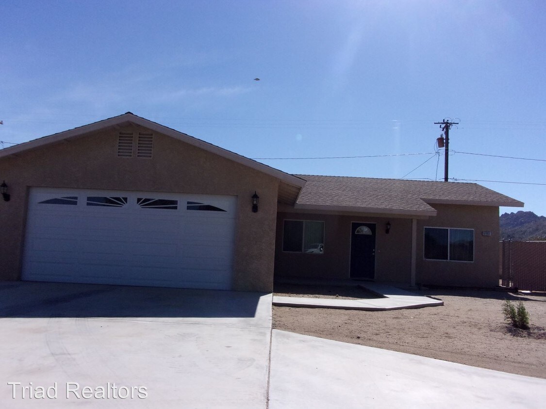 61951 Grand View Cir, Joshua Tree, CA 92252 House Rental in Joshua