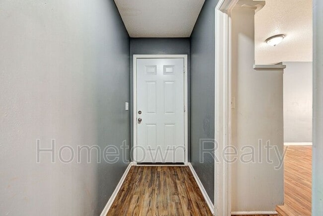 Photo - 8616 N Harvey Ave House