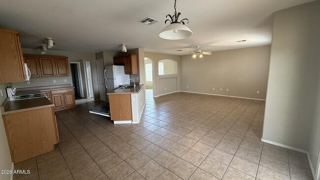 Building Photo - 3128 N 130th Ln