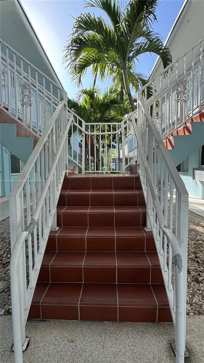 Foto del edificio - 401 Collins Ave