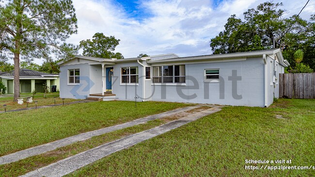 Foto del edificio - 3303 E Grant Ave