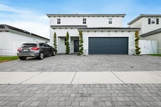 Building Photo - 13535 SW 184th Ter