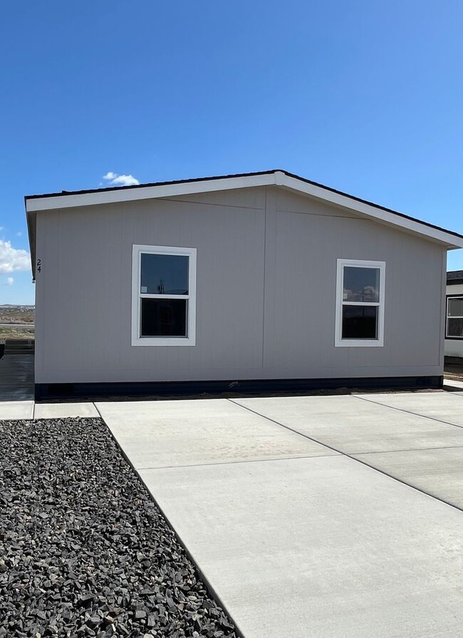 Building Photo - Charming 3 Bedroom 2 Bathroom Home for Ren...