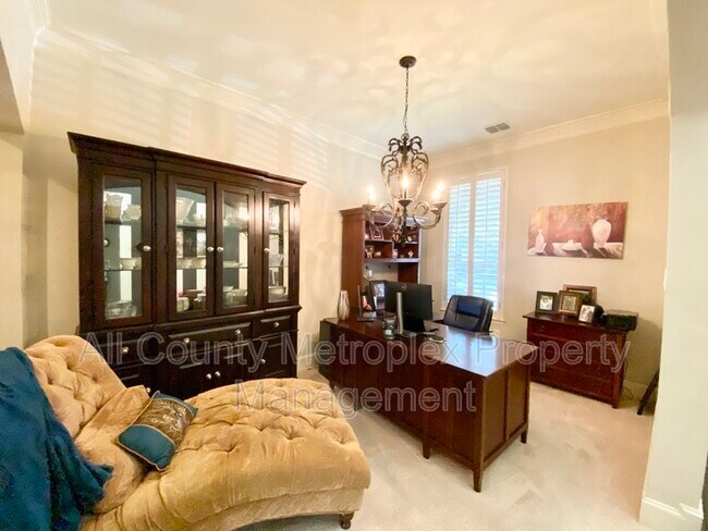 Foto del edificio - 1832 Childress Ln