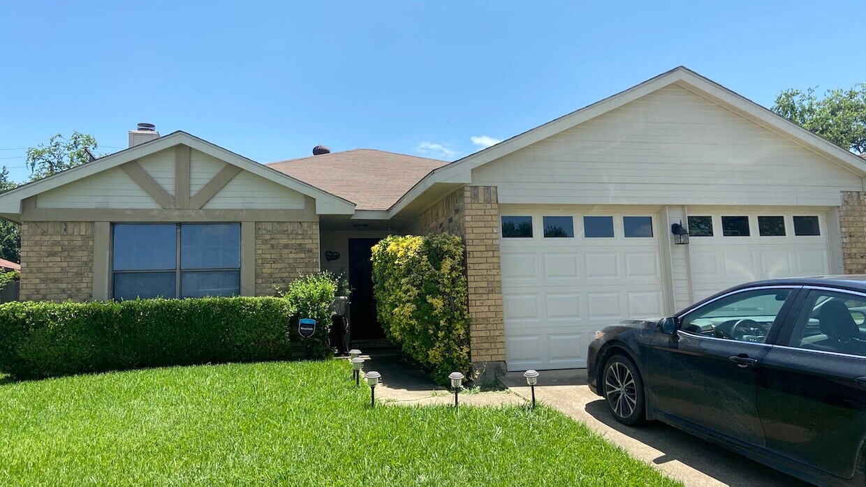 5931 Inks Lake Dr, Arlington, TX 76018 House Rental in Arlington, TX